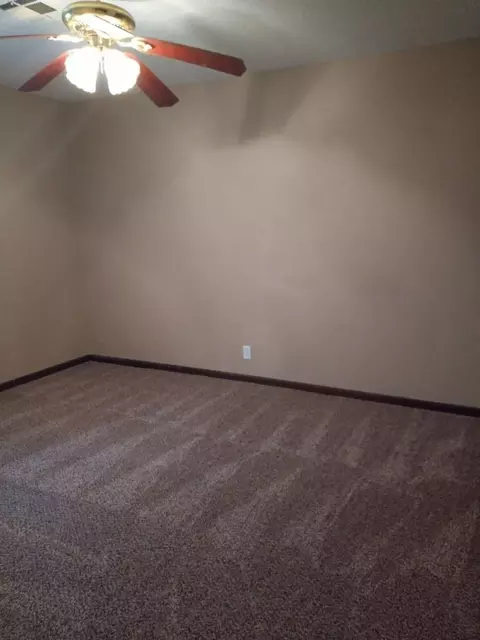 2234 Donna Dr, Norman, OK 73071