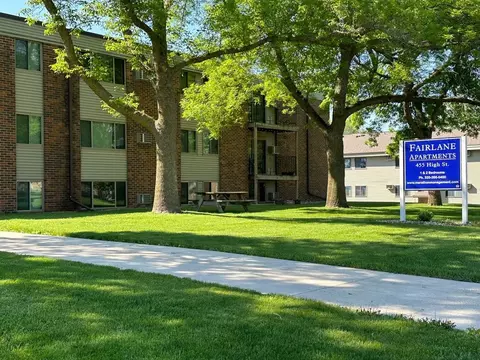 455 High St NE, Hutchinson, MN 55350