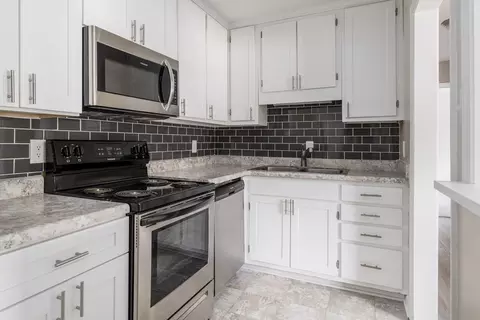 512 S Mendenhall St, Greensboro, NC 27403