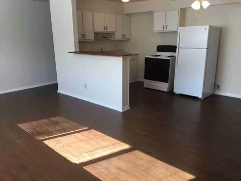 7155 E 21st St, Indianapolis, IN 46219