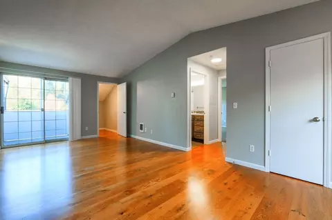 295 3rd St, Lake Oswego, OR 97034