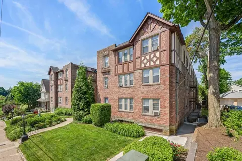 300 N Essex Ave, Narberth, PA 19072