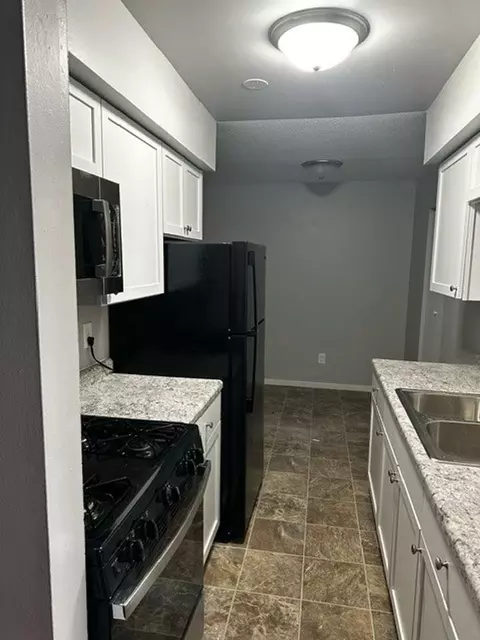 3501 Hillsboro Ave N, New Hope, MN 55427