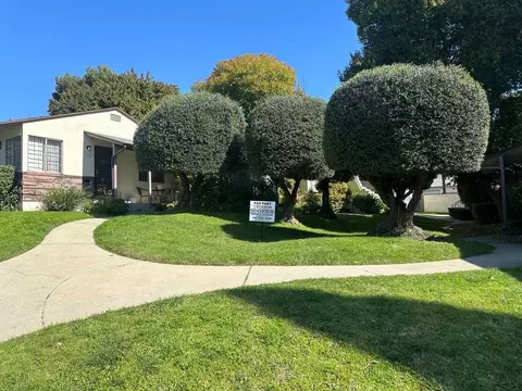 7124 Flight Ave, Los Angeles, CA 90045