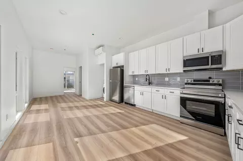 402 Arbor Dr, San Diego, CA 92103
