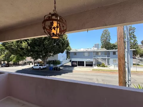 1603 Granville Ave, Los Angeles, CA 90025