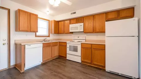 100 Pinnacle Height Dr, Morgantown, WV 26505