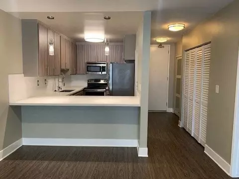 901 3rd St, Santa Monica, CA 90403