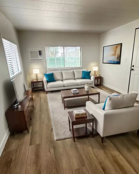 11 Baker St, Winters, CA 95694