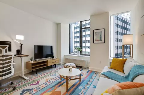 200 E 11th St, New York, NY 10003