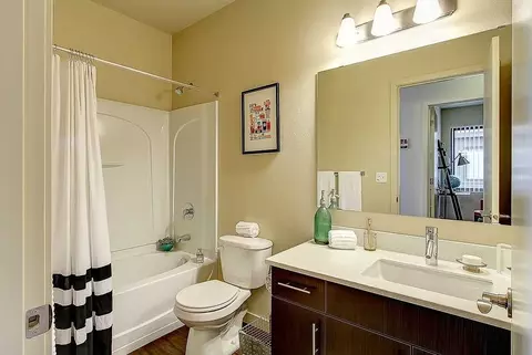 3827 14th Ave W, Seattle, WA 98119 photo 10