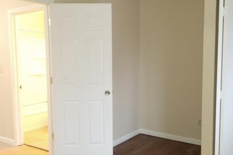 1492 Hobart Ave, Akron, OH 44306
