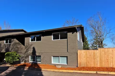 3611 SW Baird St, Portland, OR 97219