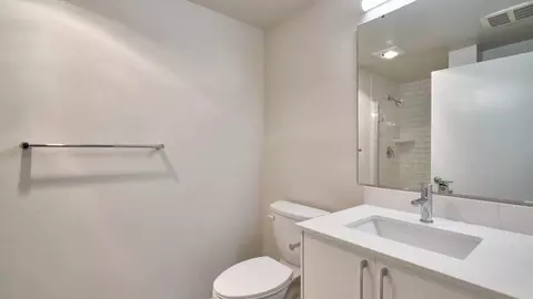301 Minor Ave N, Seattle, WA 98109 photo 35