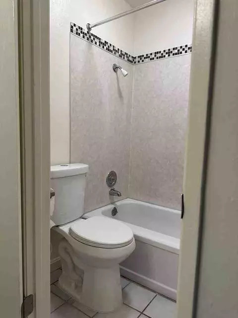 1808 H St, Sacramento, CA 95811