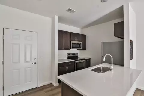 30 Pine Ln, Albany, NY 12203