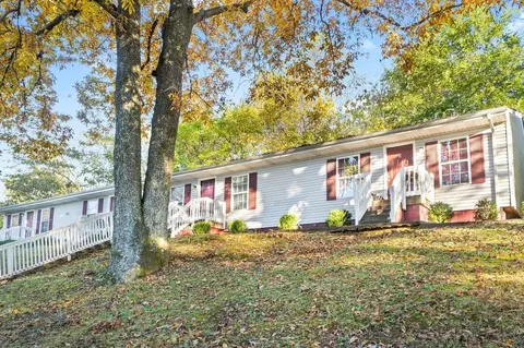 331 Randell Dr, Clarksville, TN 37042