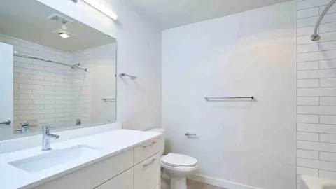 938 110th Ave NE, Bellevue, WA 98004 photo 32