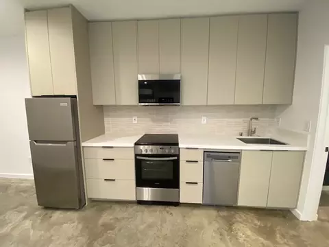 818 Grant St, Santa Monica, CA 90405