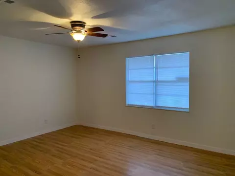 1111 S Jefferson St, Webb City, MO 64870