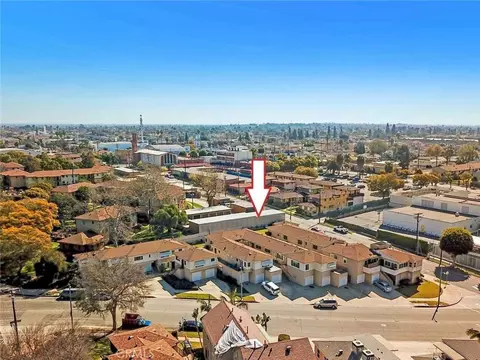 8400 Crenshaw Dr, Inglewood, CA 90305