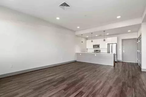 400 Mystic Ave, Somerville, MA 02145 photo 5