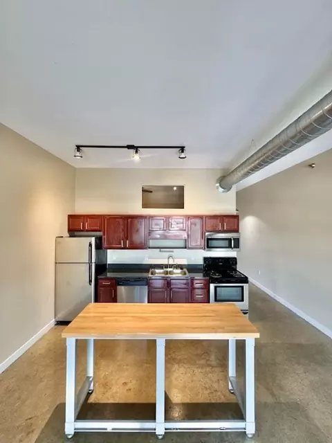 1510 Stadium Way, Indianapolis, IN 46202