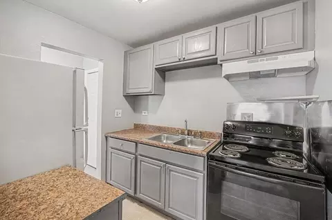 1600 Clinton St, Aurora, CO 80010