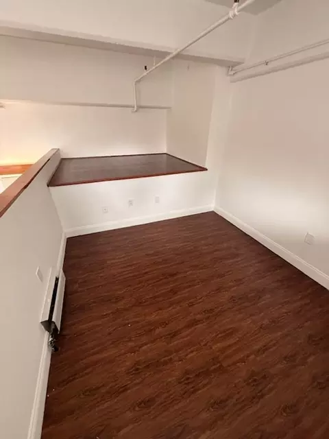 11 Park St, Springfield, MA 01103 photo 8