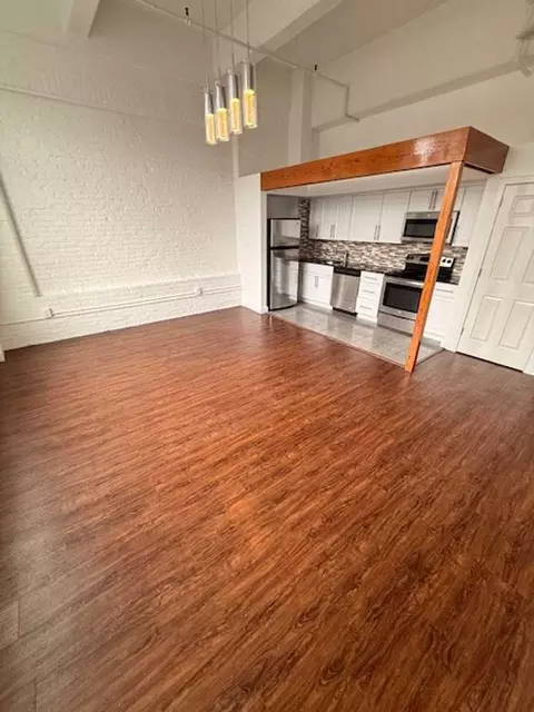 11 Park St, Springfield, MA 01103 photo 5