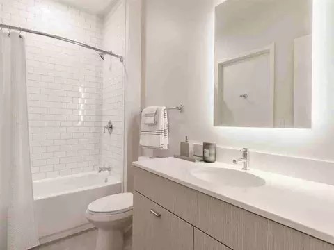 2121 1st St SW, Washington, DC 20024 photo 25