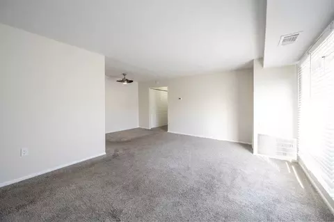 1760 Tomlinson Rd, Philadelphia, PA 19116