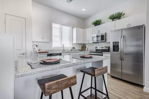 9950 W Indian School Rd, Phoenix, AZ 85037 photo 5
