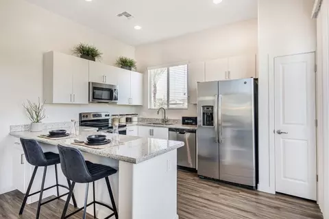 9950 W Indian School Rd, Phoenix, AZ 85037 photo 12
