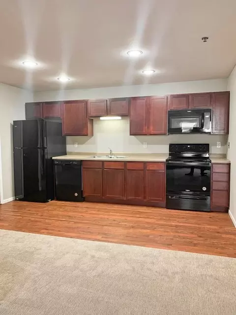 630 1st Ave N, Fargo, ND 58102