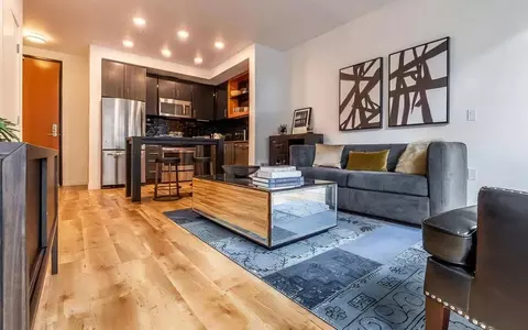 715 E Pine St, Seattle, WA 98122 photo 27