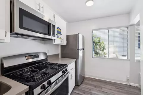 1253 Havenhurst Dr, West Hollywood, CA 90046