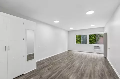 1253 Havenhurst Dr, West Hollywood, CA 90046