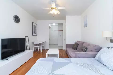 141 E 33rd St, New York, NY 10016