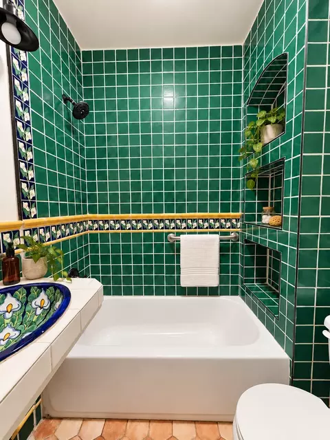 139 Tamarisk Rd, Palm Springs, CA 92262