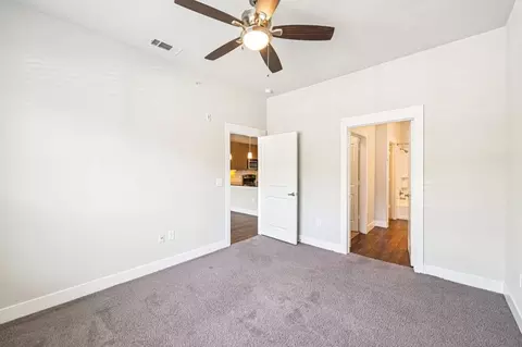 333 E Greenbriar Ln, Dallas, TX 75203 photo 11