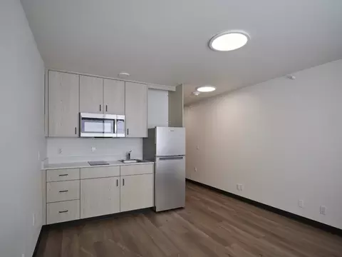 1060 NE Cleveland Ave, Gresham, OR 97030 photo 9