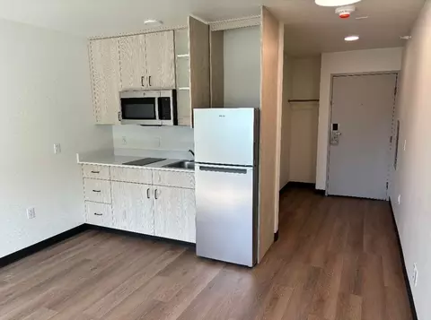 1060 NE Cleveland Ave, Gresham, OR 97030 photo 7