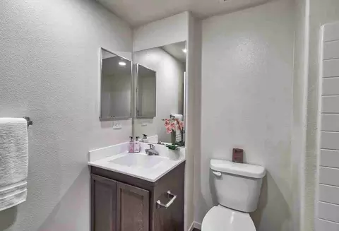 142 E 31st St, National City, CA 91950