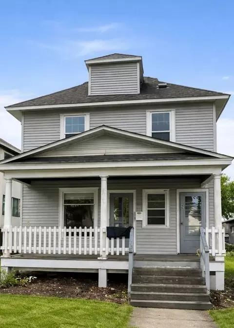 1025 12th Ave SE, Minneapolis, MN 55414