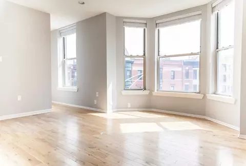 3264 N Clark St, Chicago, IL 60657 photo 8