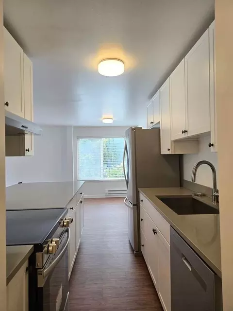 524 5th Ave W, Seattle, WA 98119