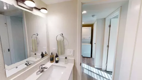 1545 W Denton Ln, Phoenix, AZ 85015 photo 5