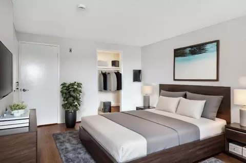 1255 N Orange Dr, Los Angeles, CA 90038