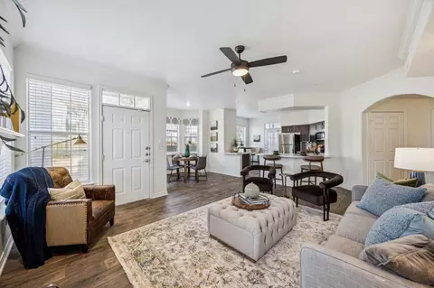 8900 Independence Pkwy, Plano, TX 75025 photo 2
